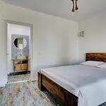 Pansiyon Casa Sincai *